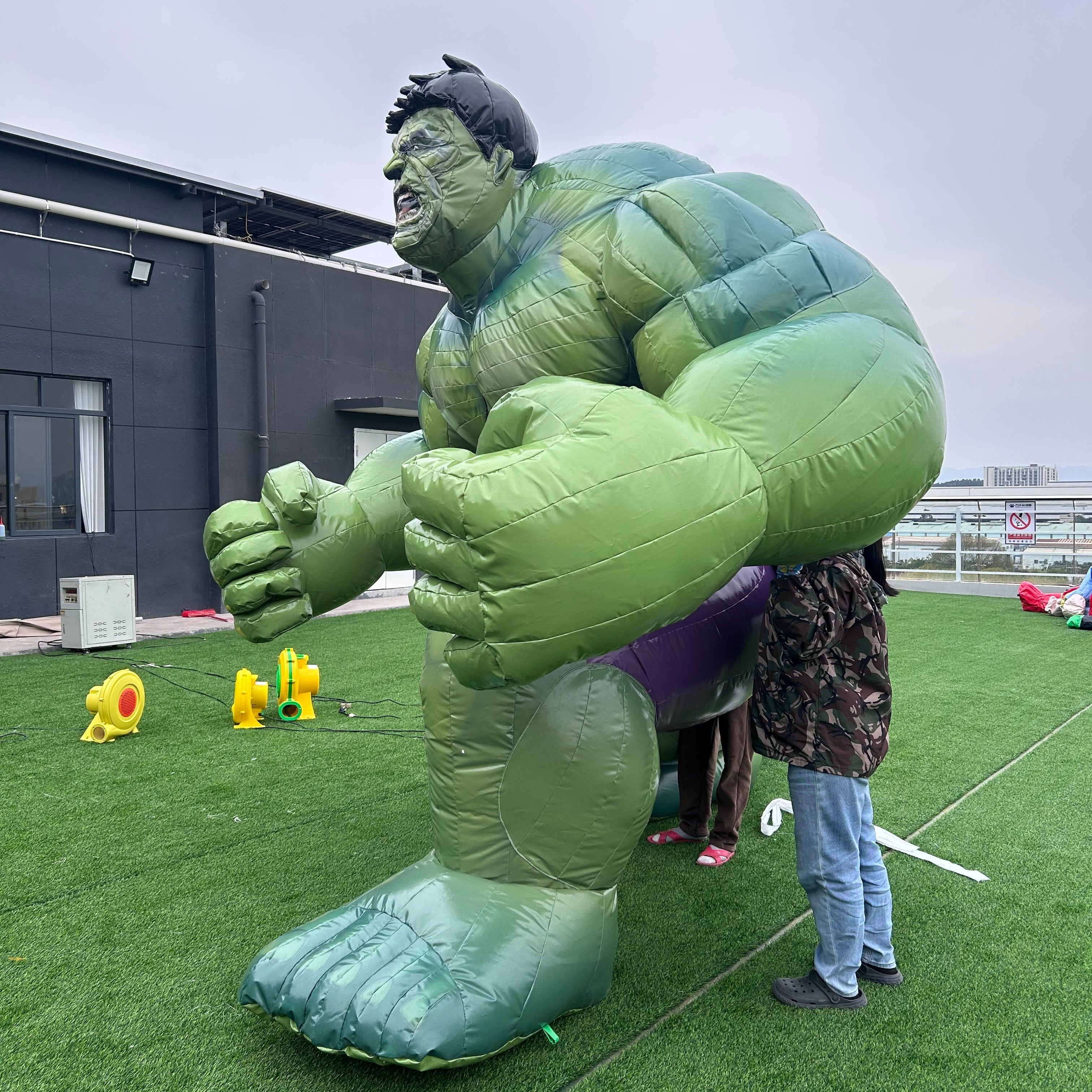 NB-CT032 Giant Green Inflatable Hulk - Custom Logo, Adult Size Cartoon Character Decoration for Advertising and Events