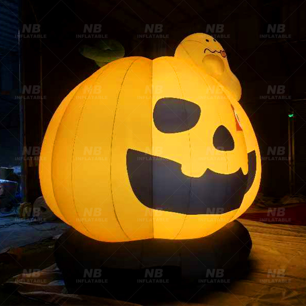 NB-CT037 Giant Inflatable Halloween Pumpkin with Ghost Decor Weatherproof Inflatable Pumpkin Light for Outdoor Commercial Event Rental