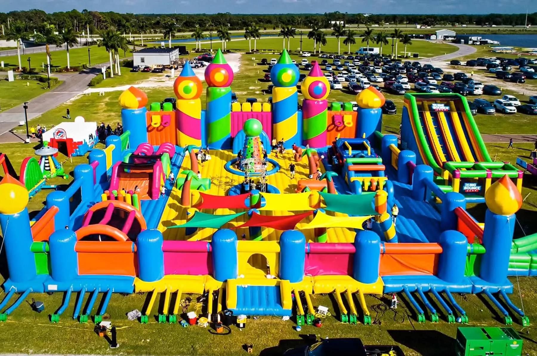 NB-OB033 Large amusement park  inflatable commercial inflatable obstacle course bounce park sport game bounce house for adults children